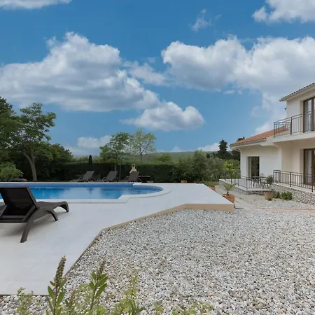Villa Aqua *